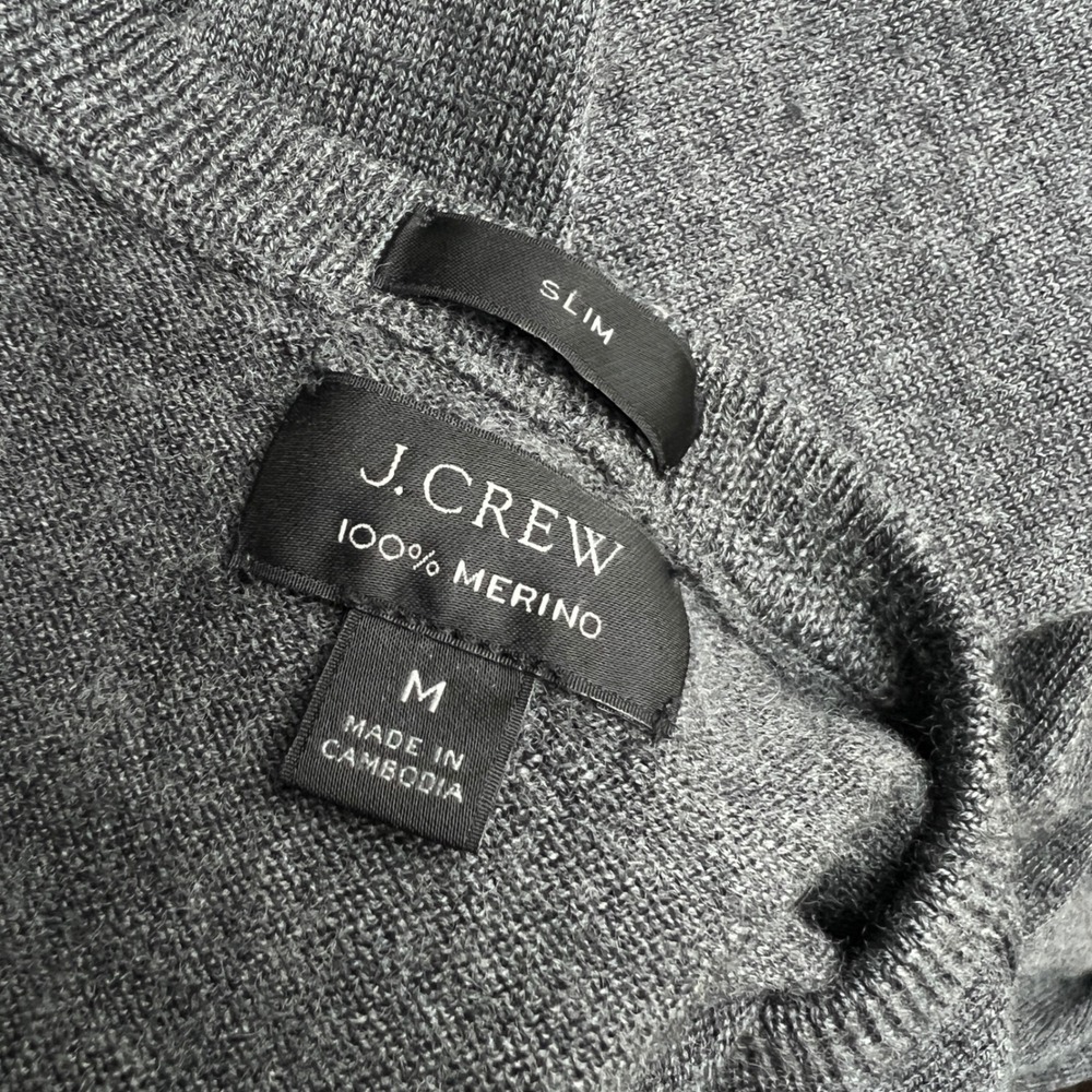 J.Crew 100% Merino Wool V-Neck Sweater Gray Minimalist Size‎ Medium - Picture 6 of 9